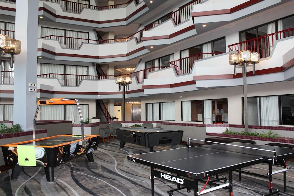 Howard Johnson By Wyndham 3*
