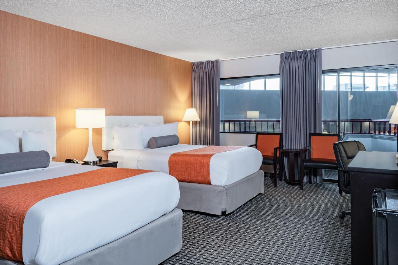 Howard Johnson By Wyndham 3*