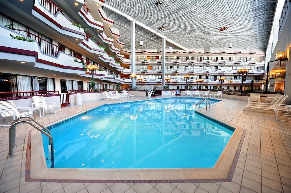 Howard Johnson By Wyndham Hotel 3*