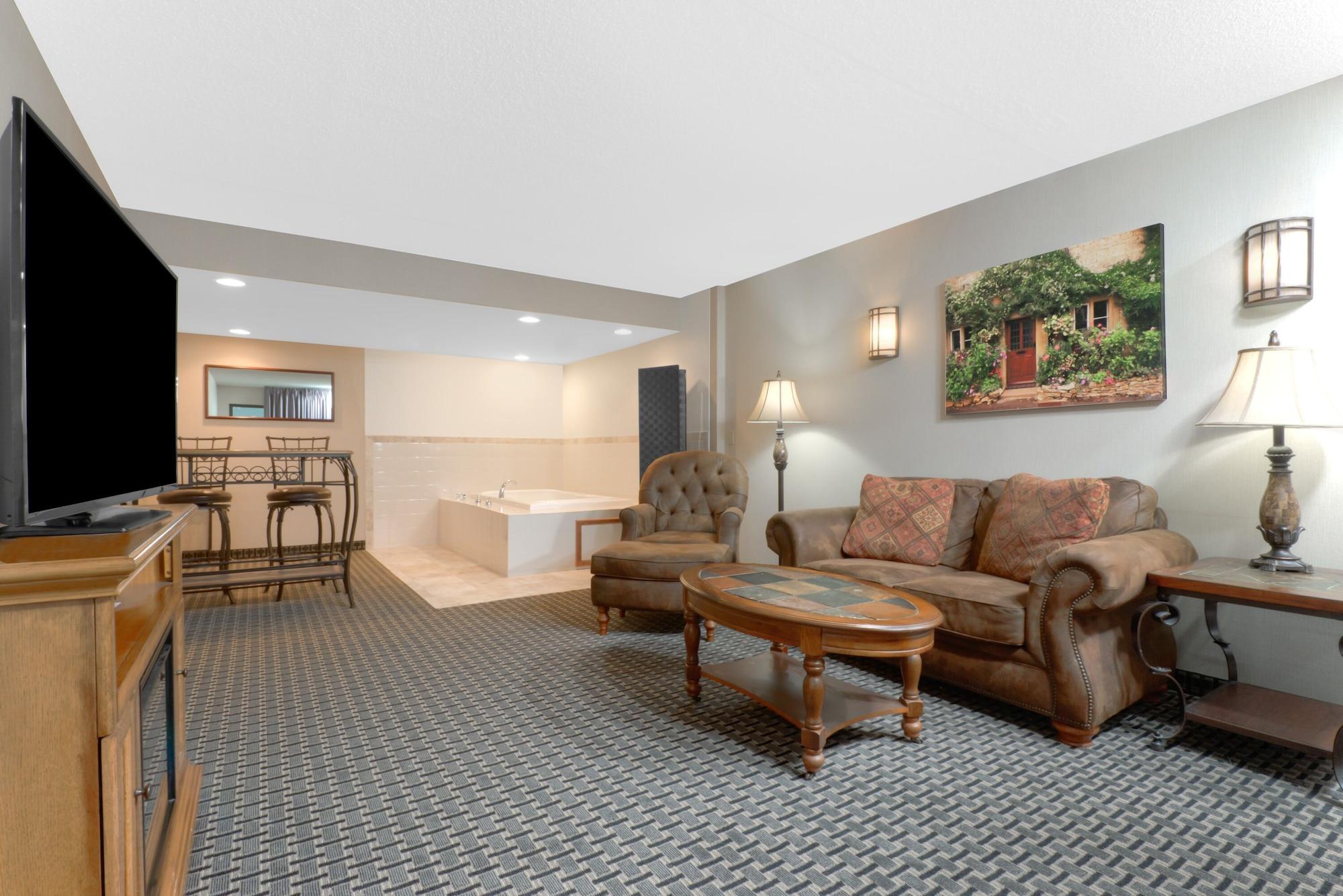Howard Johnson By Wyndham
